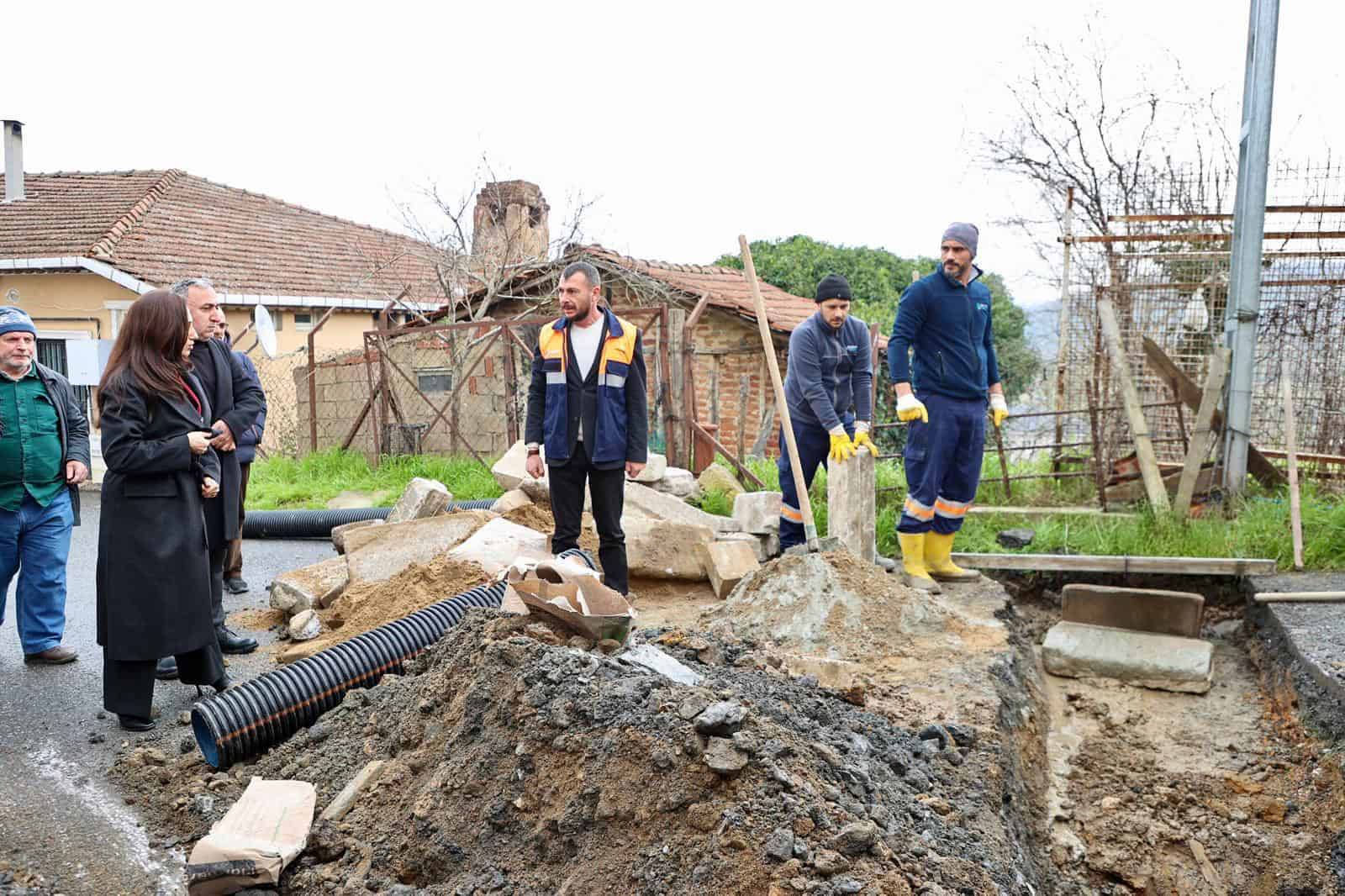 Beykoz Belediyesi Şok Hizmet Ekipleri Paşamandıra Mahallesi’nde Yoğun Çalışma Yaptı