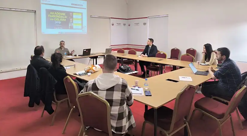 Medrese Davutpaşa’da Akademik Farkındalık Seminerleri Katılımcılarla Tamamlandı