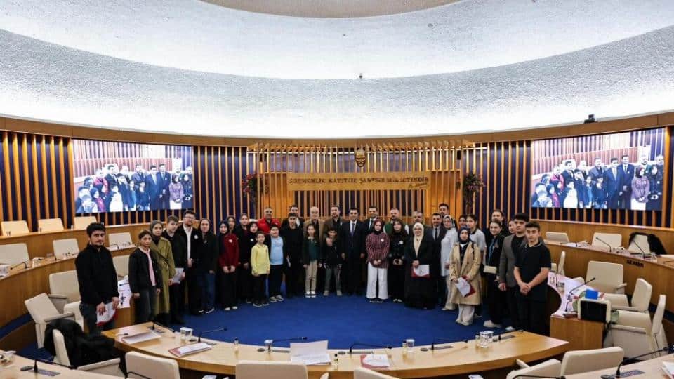 Arnavutköy İlçe Öğrenci Meclisi’nde Gençlerden Yeni Dönem İçin Yoğun Katılım