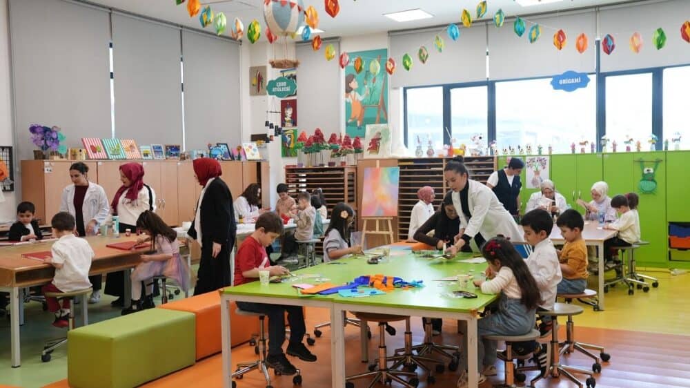 Arnavutköy’de 23 Nisan Ulusal Egemenlik ve Çocuk Bayramı Coşkuyla Kutlandı