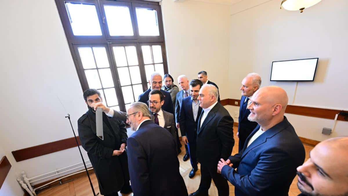 ArtıKÜME 2025 ve ODAK Sergileri Karaköy Palas’ta Sanatseverlerle Buluştu