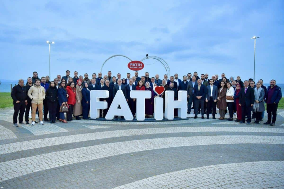 Fatih Belediyesi’nde Uzun Yıllar Görev Yapan Hasan Demircan’a Veda Programı Düzenlendi