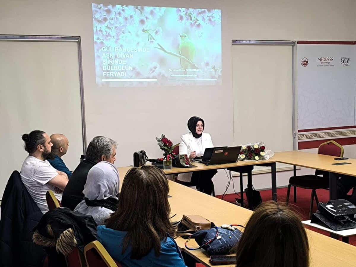 Medrese Davutpaşa’da Divan Şiirinde Gül ve Bülbülün Anlamı Derinlemesine Ele Alındı