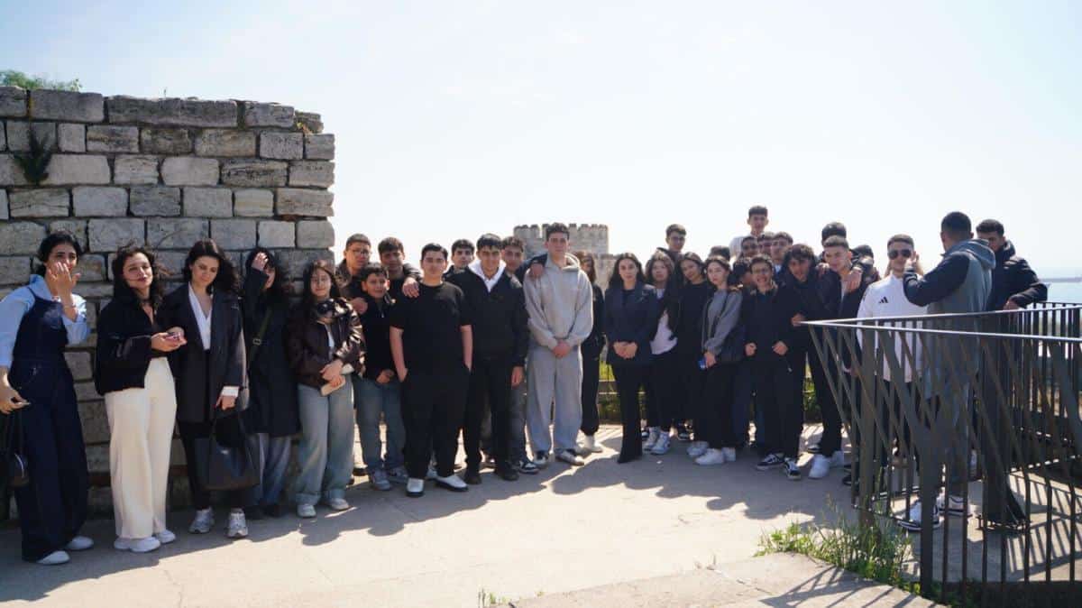 Yedikule Hisarı’nda Öğrenciler Tarihi Yapıları Yerinde Keşfetti