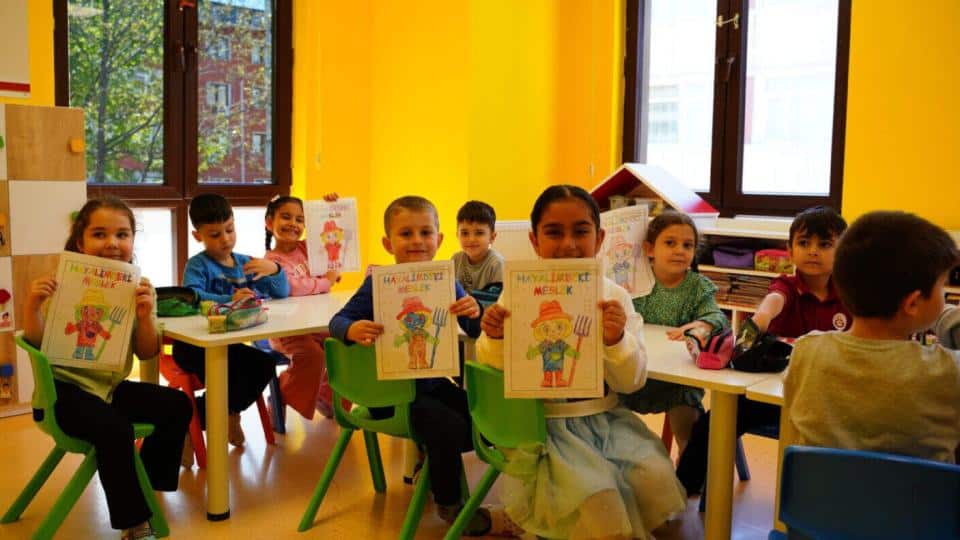 Fatih Belediyesi’nden Okul Öncesi Eğitimde Çocuklara Kapsamlı Destek: Çocuk Durakları Projesi İlgi Görüyor