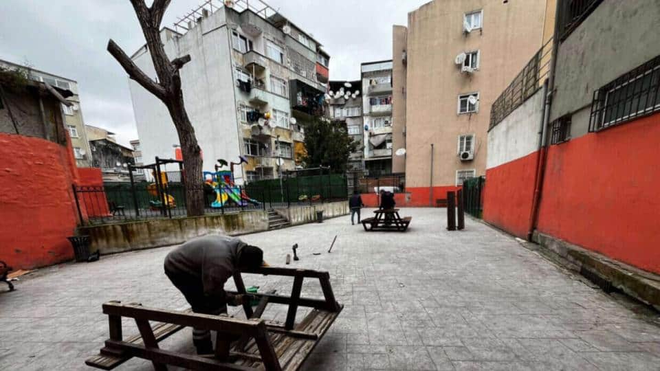 Fatih’te Yeni Park Projeleriyle Mahalle Yaşamı ve Çocukların Güvenliği Destekleniyor