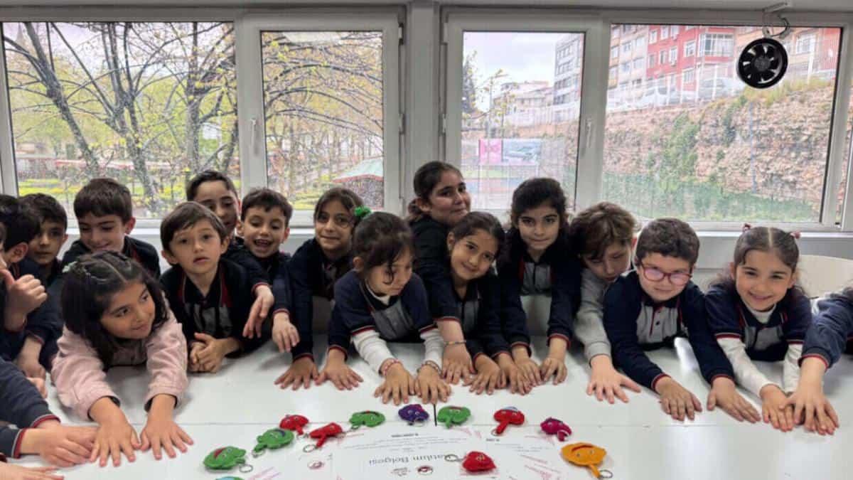 Yavuzselim’de Çocuklar Keçeden Renkli Anahtarlıklar Üretti