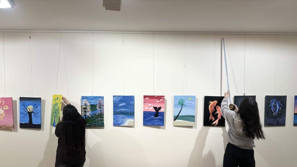 Genç Salon Projesi, Kadırga Sanat Galerileri’nde Gençleri Sergi Üretiminin Her Aşamasında Buluşturuyor