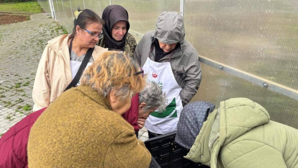 Yedikule Bahçe’de Kompost Atölyesi ile Organik Atıklar Toprağa Kazandırılıyor